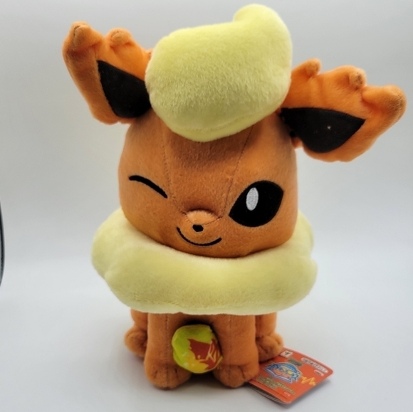 Pokémon 2019 Winking Flareon with Evolutionary Stone Large Plush Toy - Picture 7 of 7